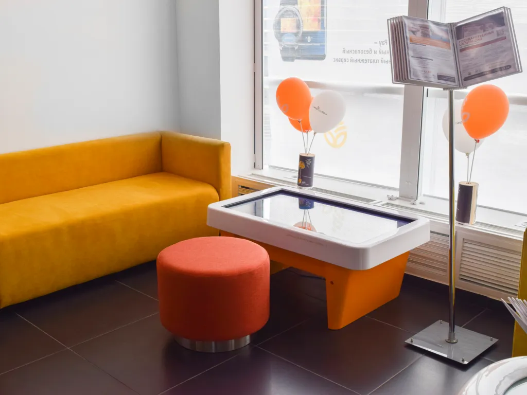 Детский стол